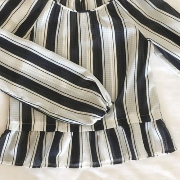 MERONA NAVY BLUE STRIPED SHEER BUDTLE CHECK TOP M - Picture 4 of 5